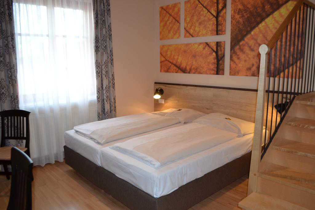 Jufa Hotel Fuerstenfeld Exterior photo
